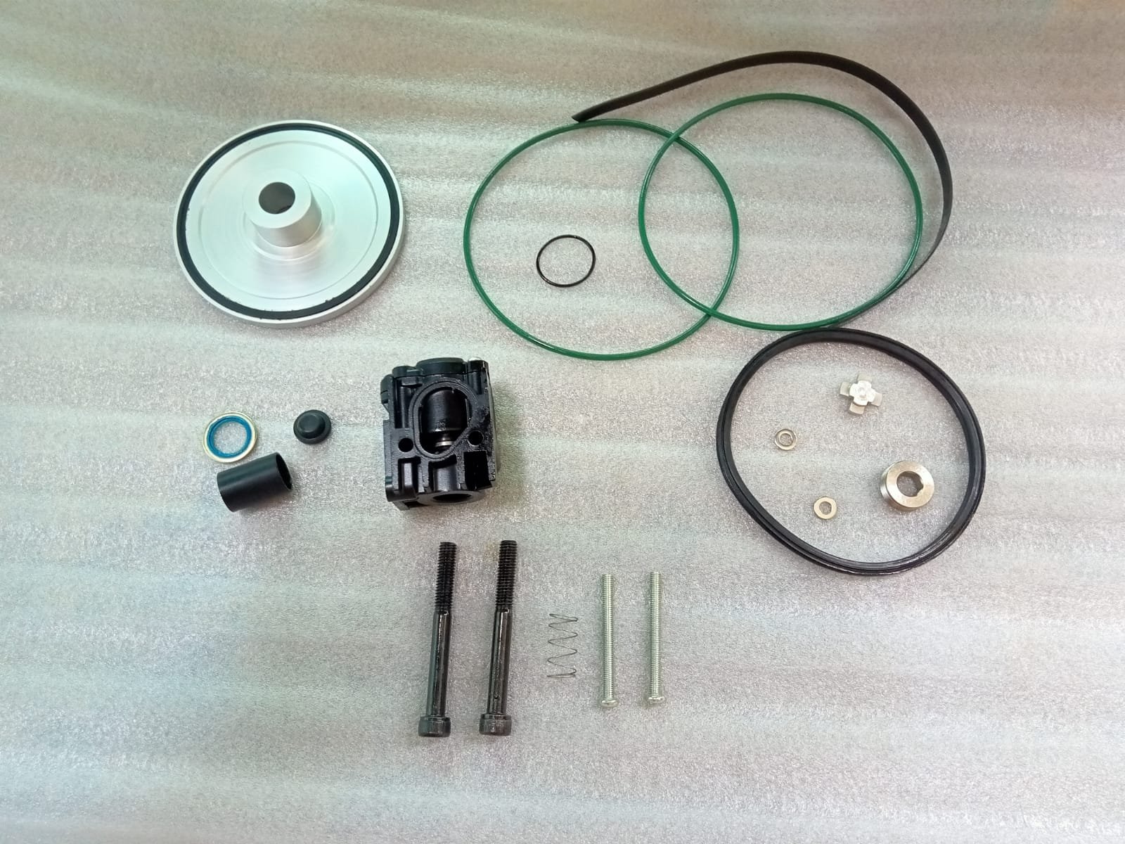 MAINTENANCE KIT INLET VALVE	400892.0 AS PER OEM CONTENTS