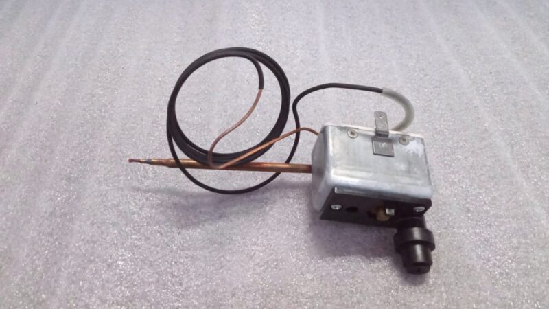 TEMPERATURE SWITCH 2202742101ORIGINAL OEM  /FREE SHIPPING